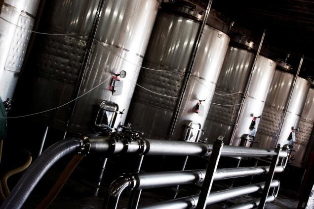 Anima Negra Stainless Steel Vats