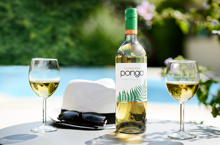 Ponga Lifestyle Shot